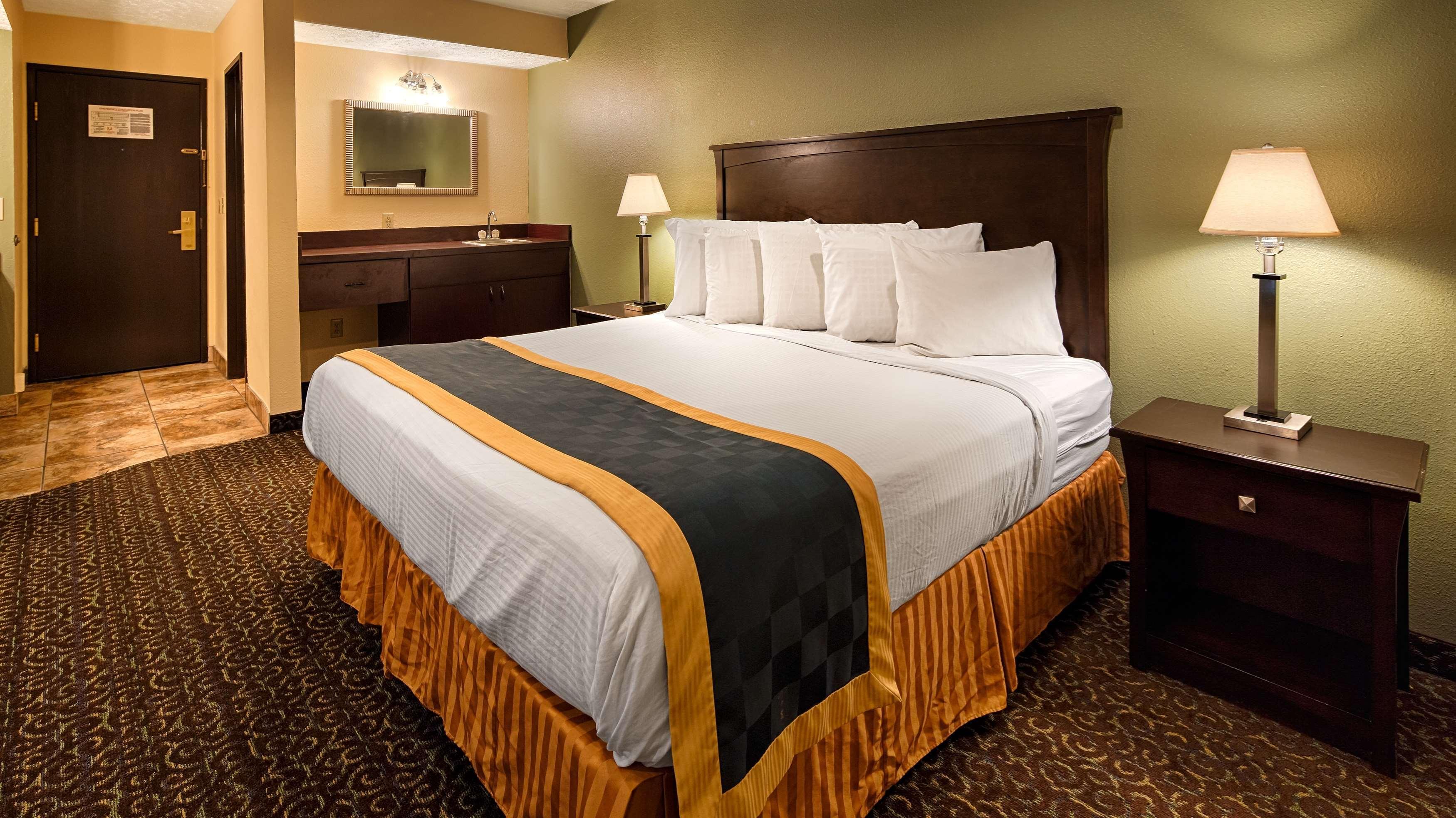 Best Western Richland Inn Mansfield Bagian luar foto
